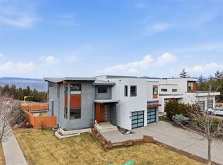1107 Prairie Rose Dr, Kamloops, BC V2E 0B4