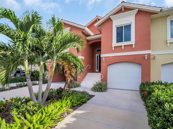 11 Franklin Ct S #C, Saint Petersburg, FL 33711