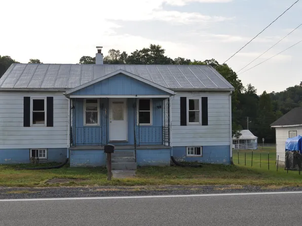 151 E Craig St, Craigsville, VA 24430
