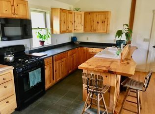 490 Goddard Nisbet Rd, Morrisville, VT 05661