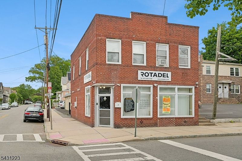 1st image of 47 Chestnut St #0