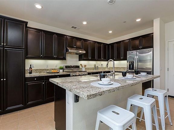 4th image of 21100 Blossom Way