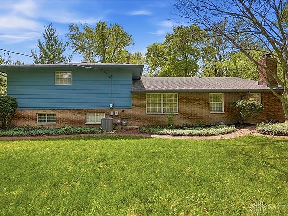 2nd image of 2321 Pondview Dr