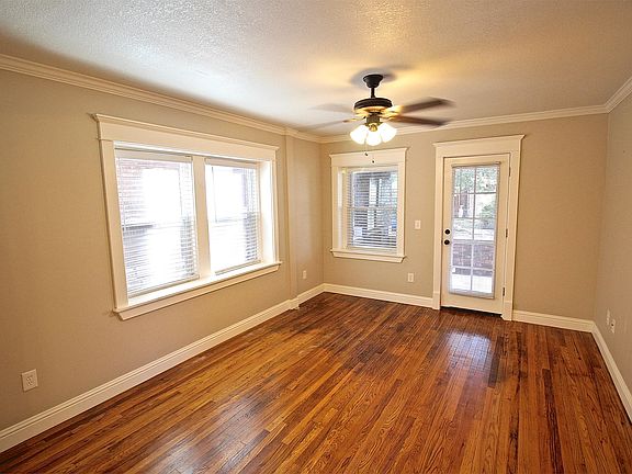 3rd image of 2803 Charlotte St #1S