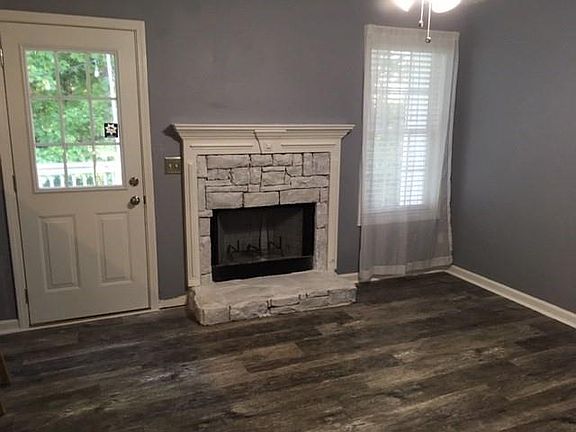 5th image of 30 Gold Creek Dr