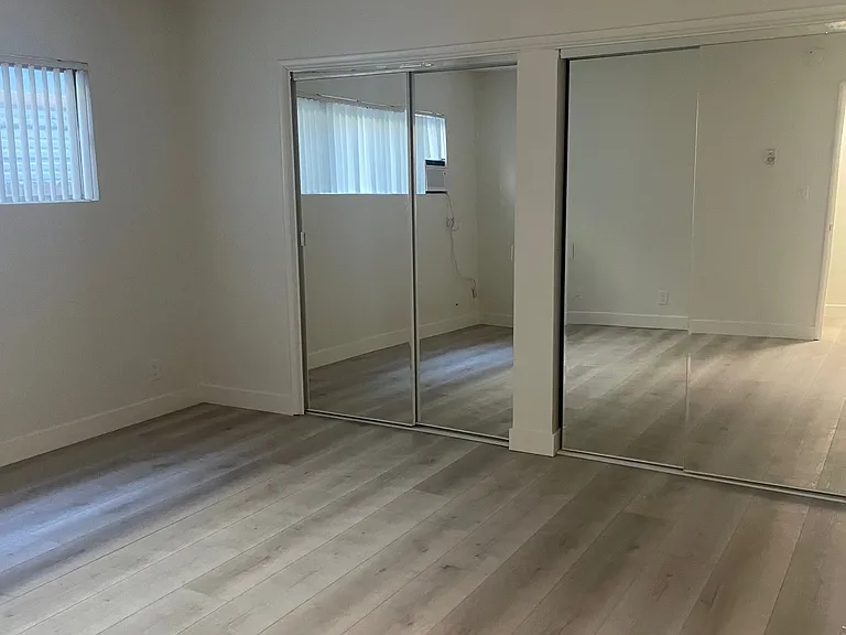 10810 Missouri Ave #2 — Photo 9