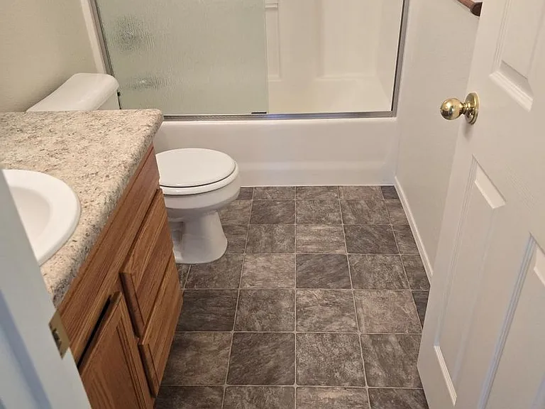 1151 Willow Ln — Photo 6