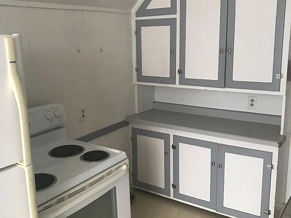 2nd image of 1224 Ferry St #1224