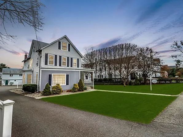 116 South Avenue, New Canaan, CT 06840
