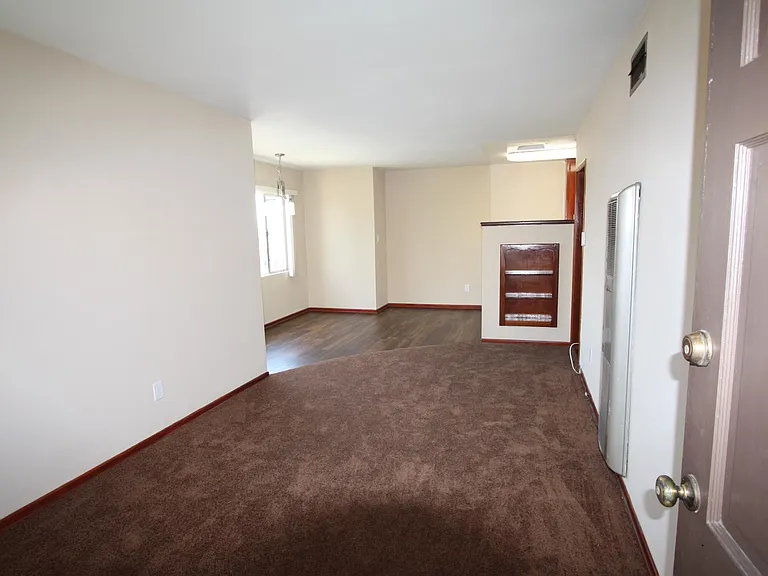 5919 Crenshaw Blvd #19 — Photo 7