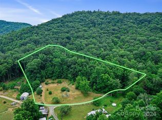 116 McClellan Dr, Spruce Pine, NC 28777