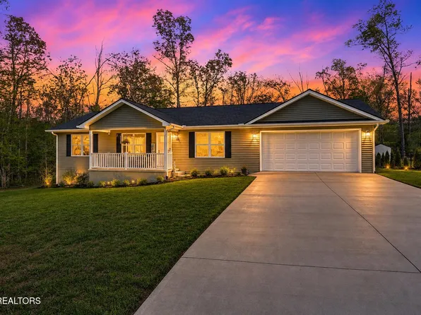 204 Nehasane Ln, Crossville, TN 38572