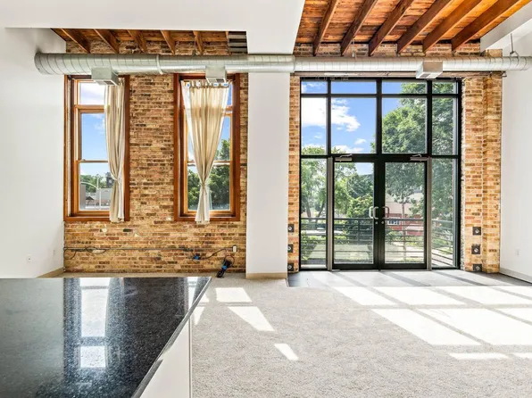 306 East Lincoln AVENUE #7, Milwaukee, WI 53207