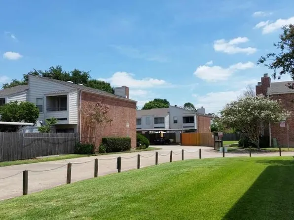 3901 Woodchase Dr Unit 13, Houston, TX 77042