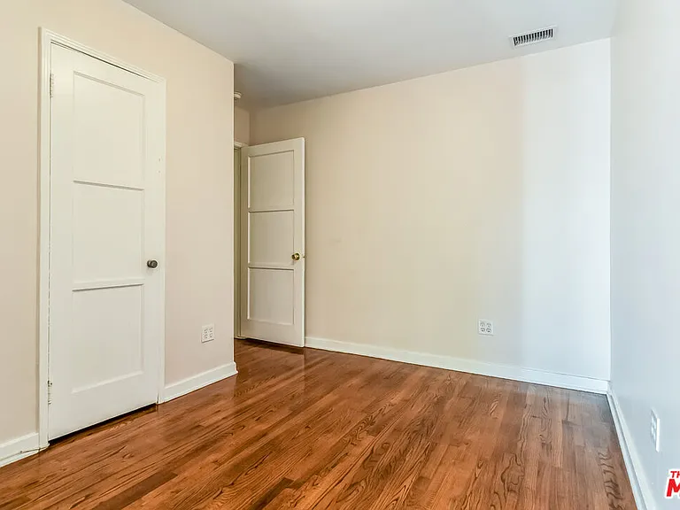 801 Brooks Ave — Photo 15