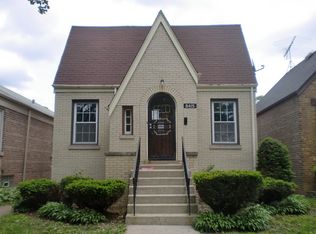 8415 S Dorchester Ave, Chicago, IL