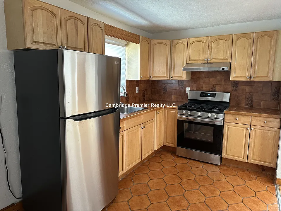 30 Murdock St #2
