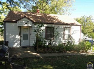 1206 SE 25th St, Topeka, KS 66605