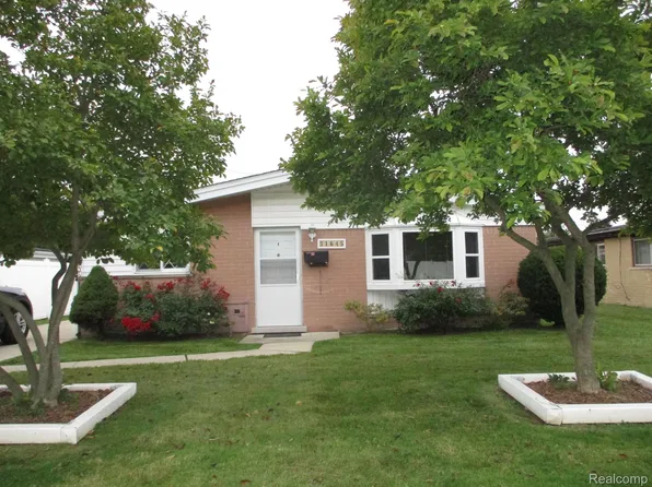 31645 Annapolis St, Wayne, MI 48184