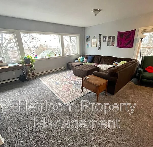 2317 W 9th St #3 — Photo 2