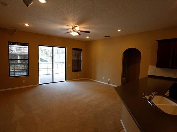 2nd image of 477 Oak Landing Blvd