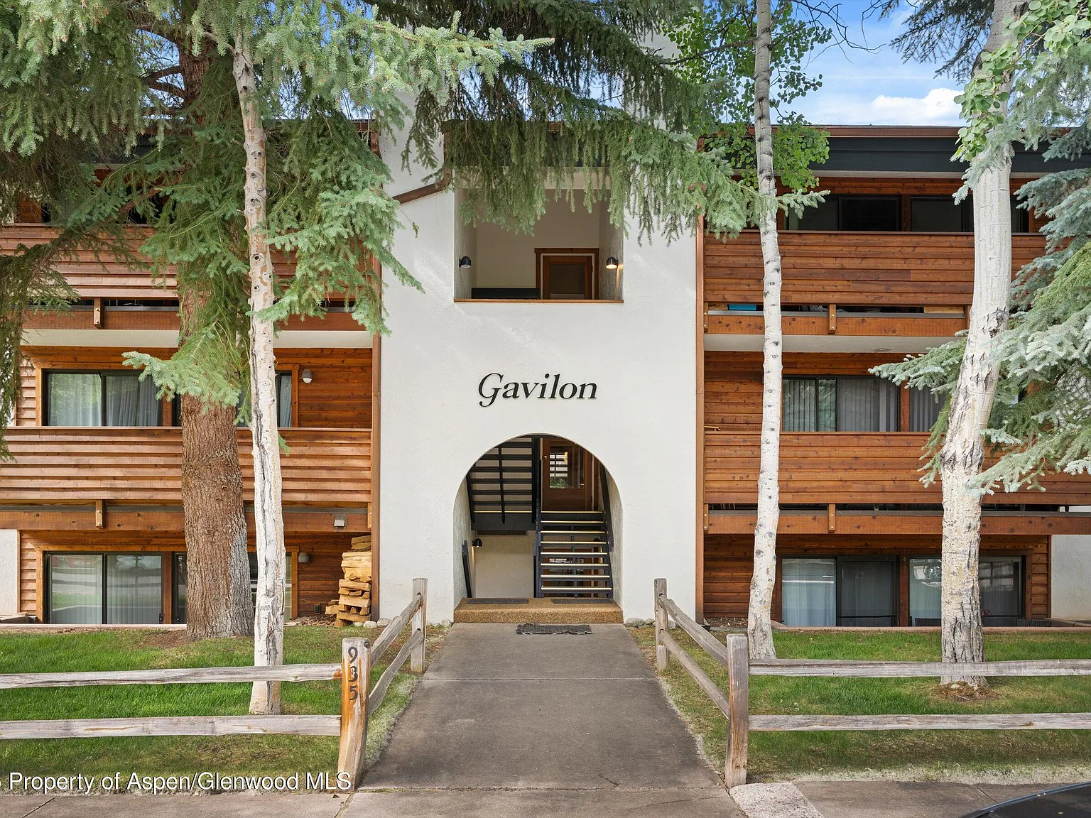 1 bed, 1.0 bath, 565 sqft, $6,250 — Photo 3