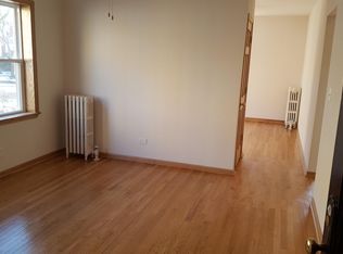 6342 W Raven St APT 1A, Chicago, IL 60646