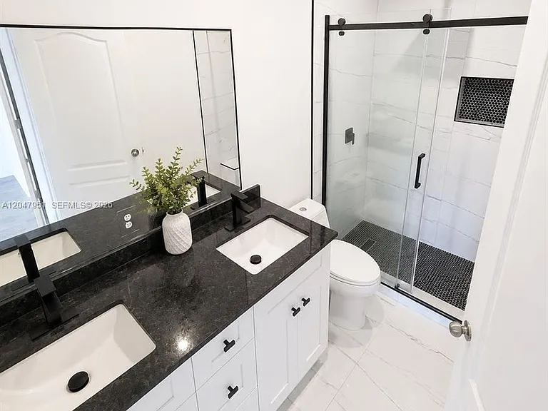 3092 SW 129th Ter #102 — Photo 4