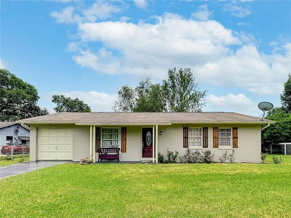 2140 NE 40th St, Ocala, FL 34479