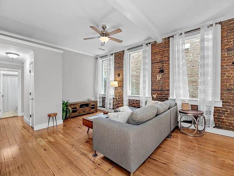 278 King St #C-1 — Photo 2