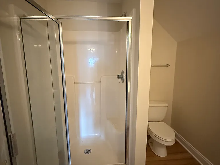 upstairs full bath