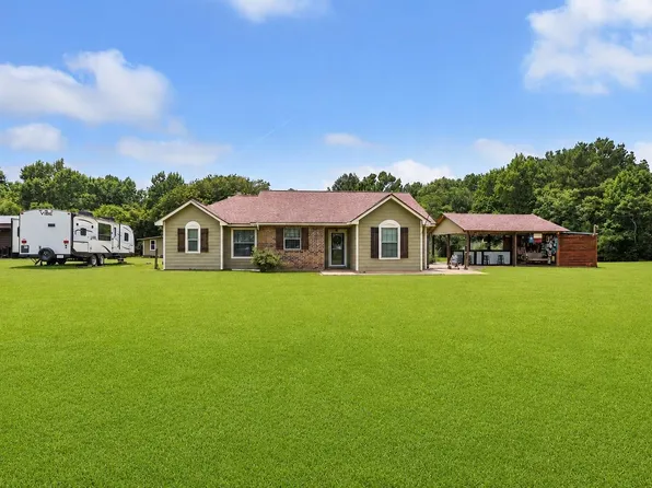 1308 County Road 109, Devers, TX 77538