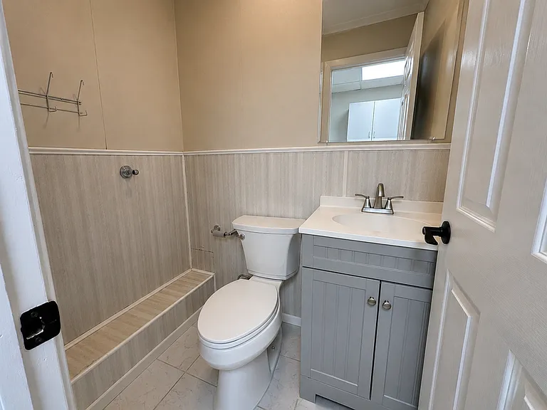 8 Bronson Dr — Photo 18