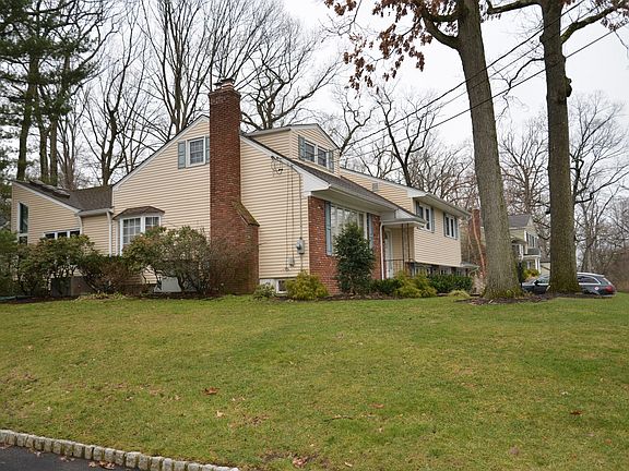 Side View - Corner Lot Location