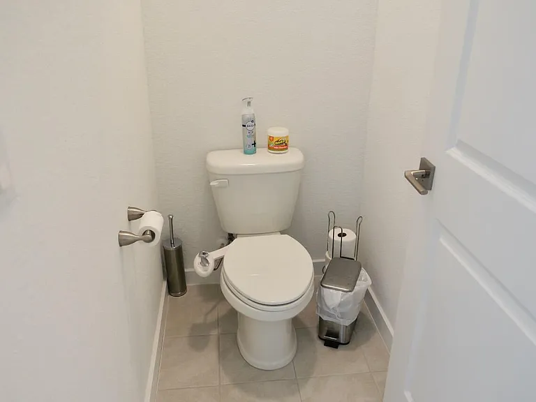 1753 NE White Pine Ter — Photo 29