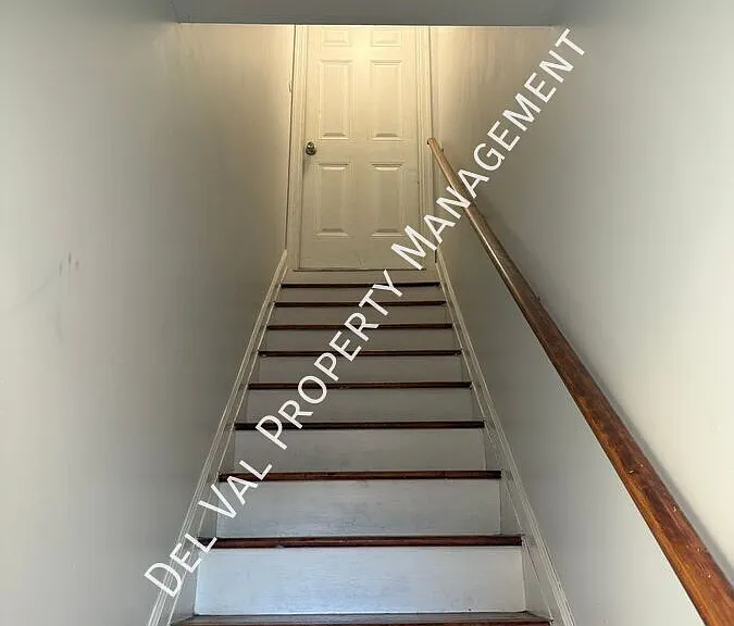 2427 N 10th St — Photo 3
