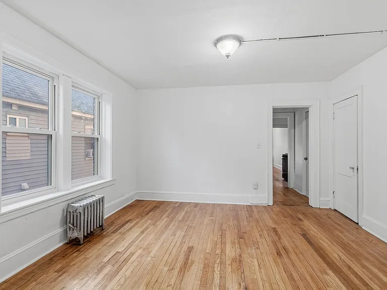 107 Kensington Ave — Photo 7