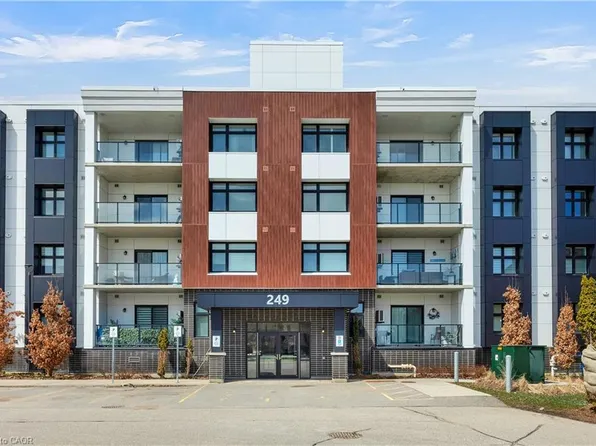 249 Grey Silo Rd #405, Waterloo, ON N2K 0G8