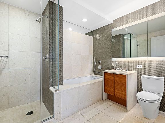 5th image of 70 Little St W Unit 9C
