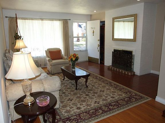 4th image of 9411 Tilles Dr