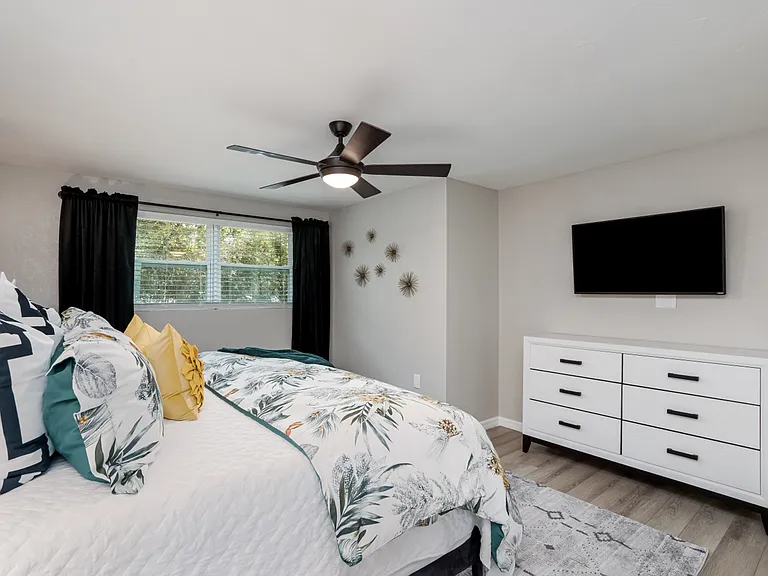 1012 Gary Ave — Photo 74