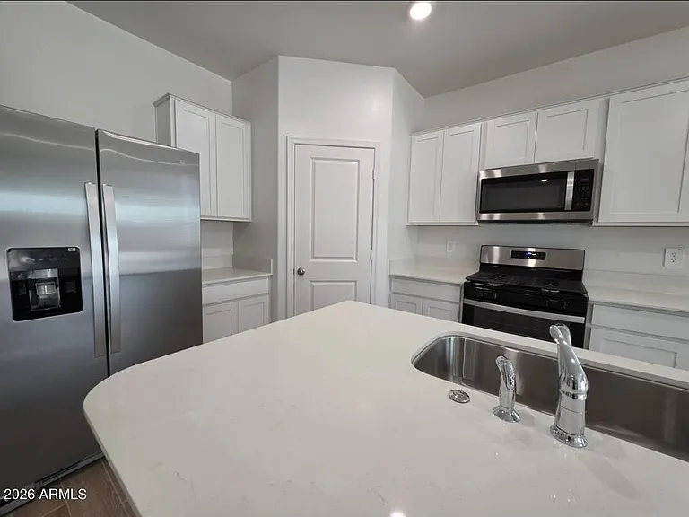 18399 W Buckskin Trl — Photo 11