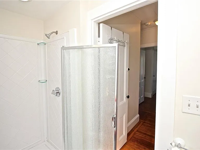 700 Thames St — Photo 41