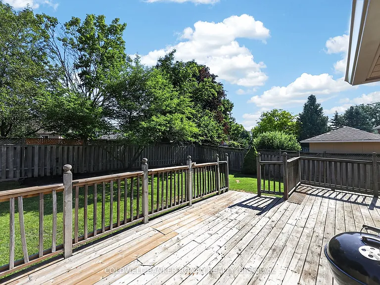 8 McCullough Ave — Photo 35
