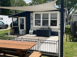 1 Ems #B52-5, Valparaiso, IN 46385