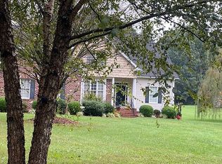 201 Lake Walk Dr, Reidsville, NC 27320