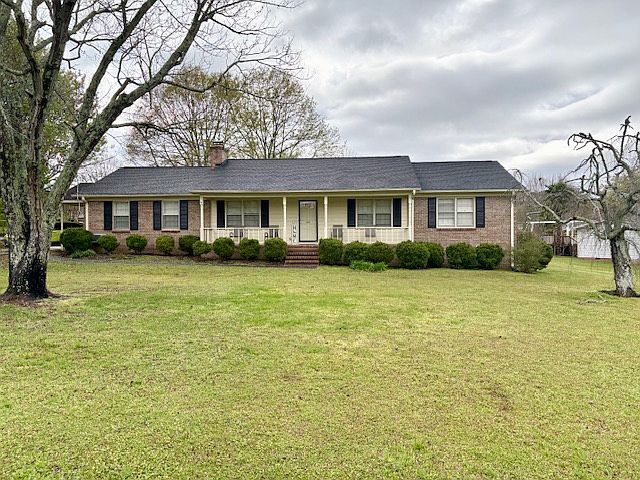 1st image of 340 Knollwood Dr