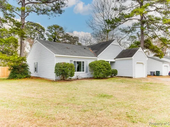 1 Ruby Ct, Hampton, VA 23666