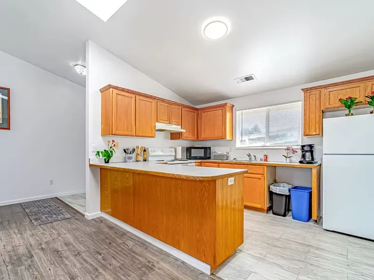 4190 Hillside Ct — Photo 24