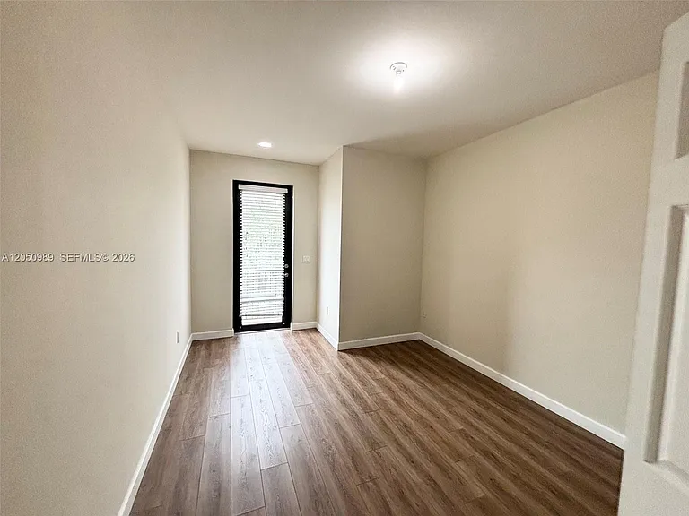 10445 NW 61st Ln #10445 — Photo 6
